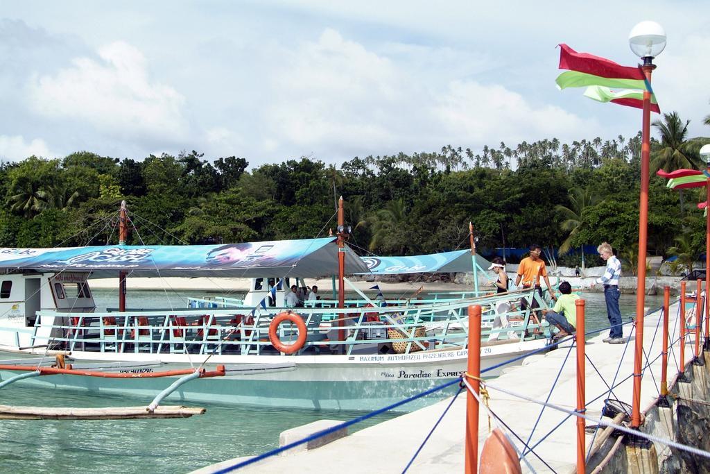 Paradise Island Park & Beach Resort Samal Bagian luar foto