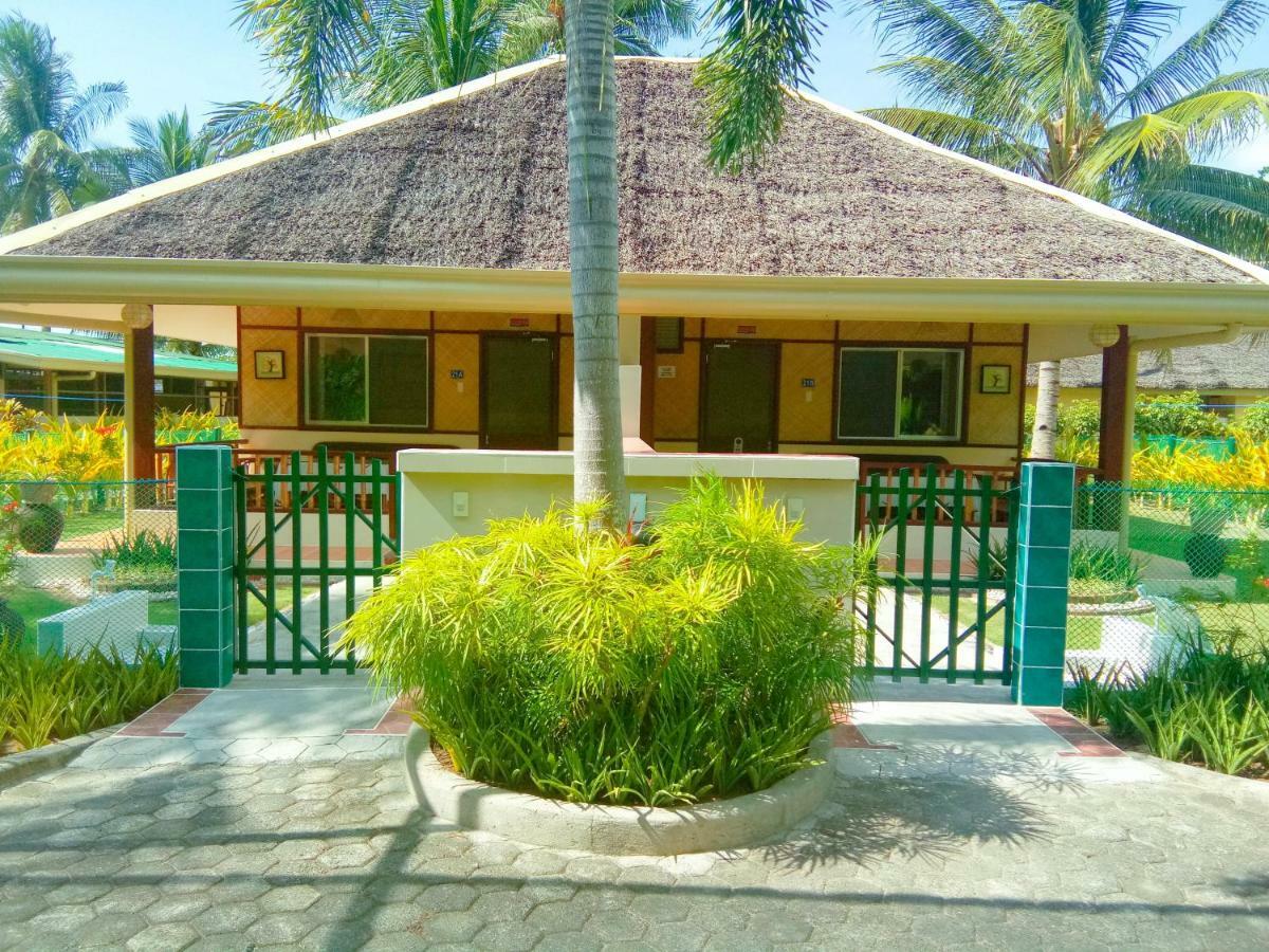 Paradise Island Park & Beach Resort Samal Bagian luar foto