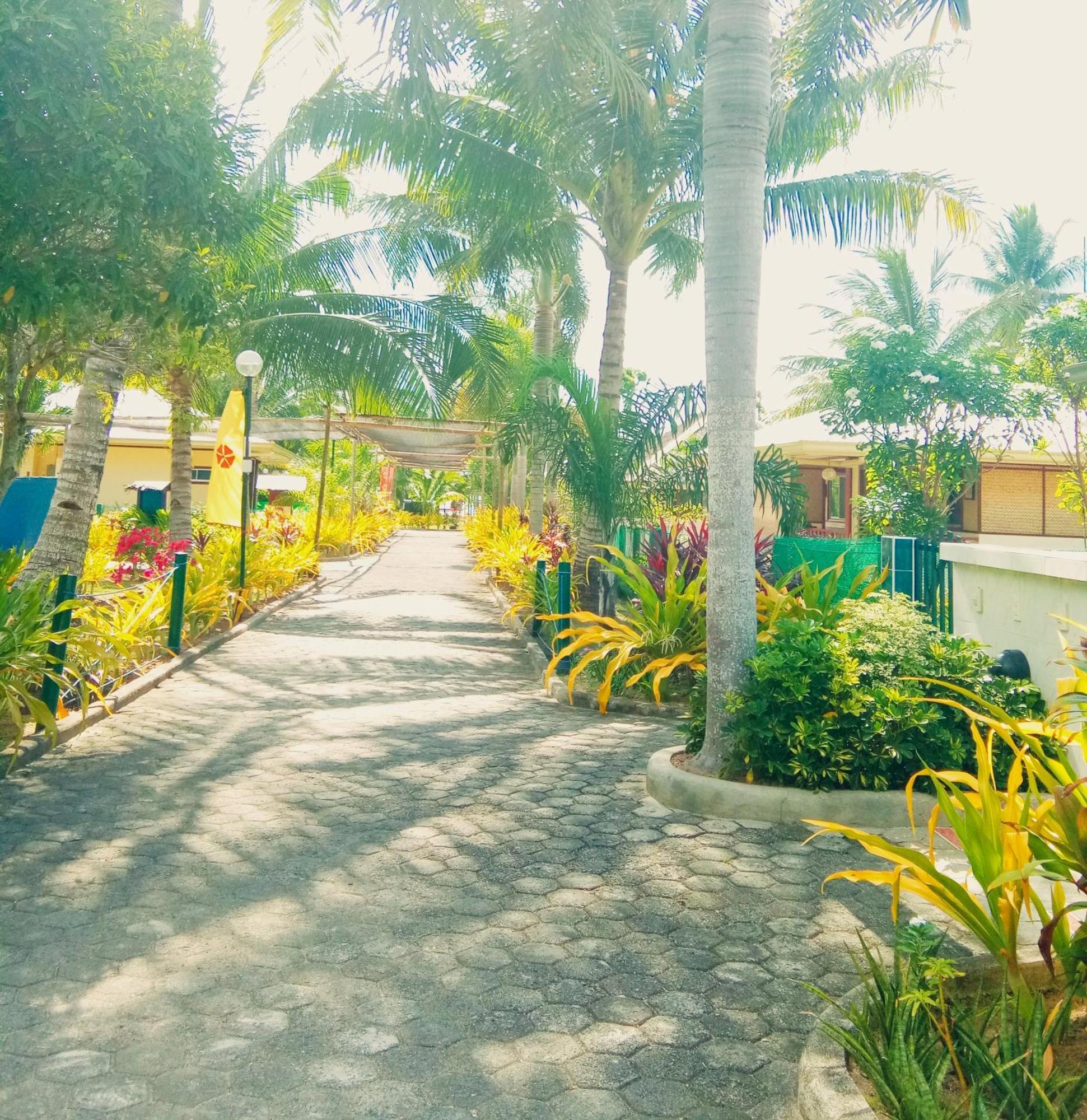 Paradise Island Park & Beach Resort Samal Bagian luar foto